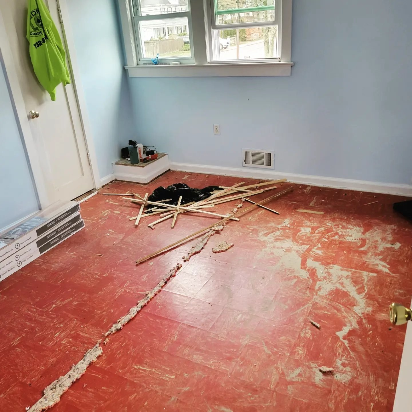 Bedroom that needs new flooring | Home improvement services